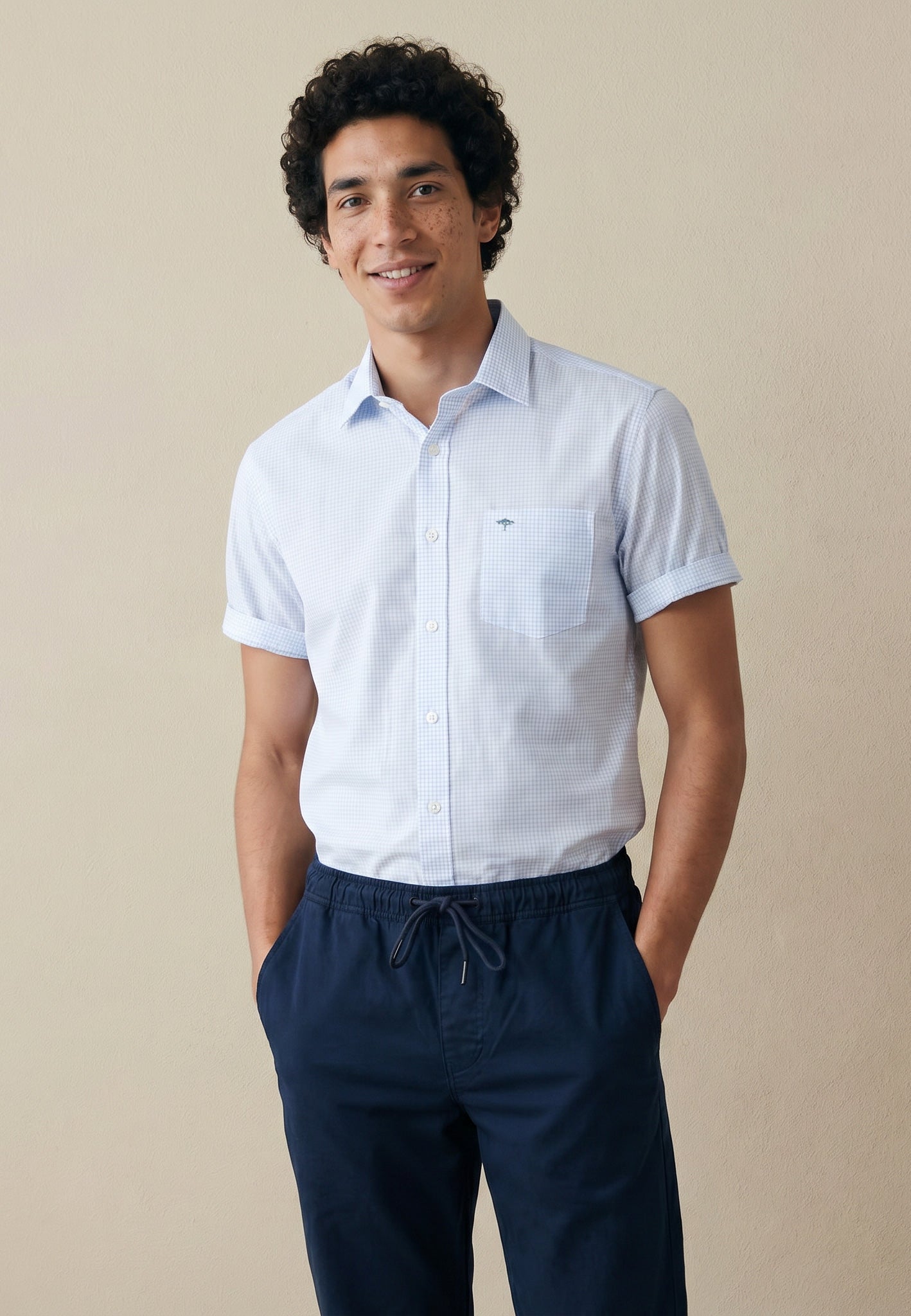 Short-sleeved cotton shirt with gingham check and Kent collar – FYNCH ...
