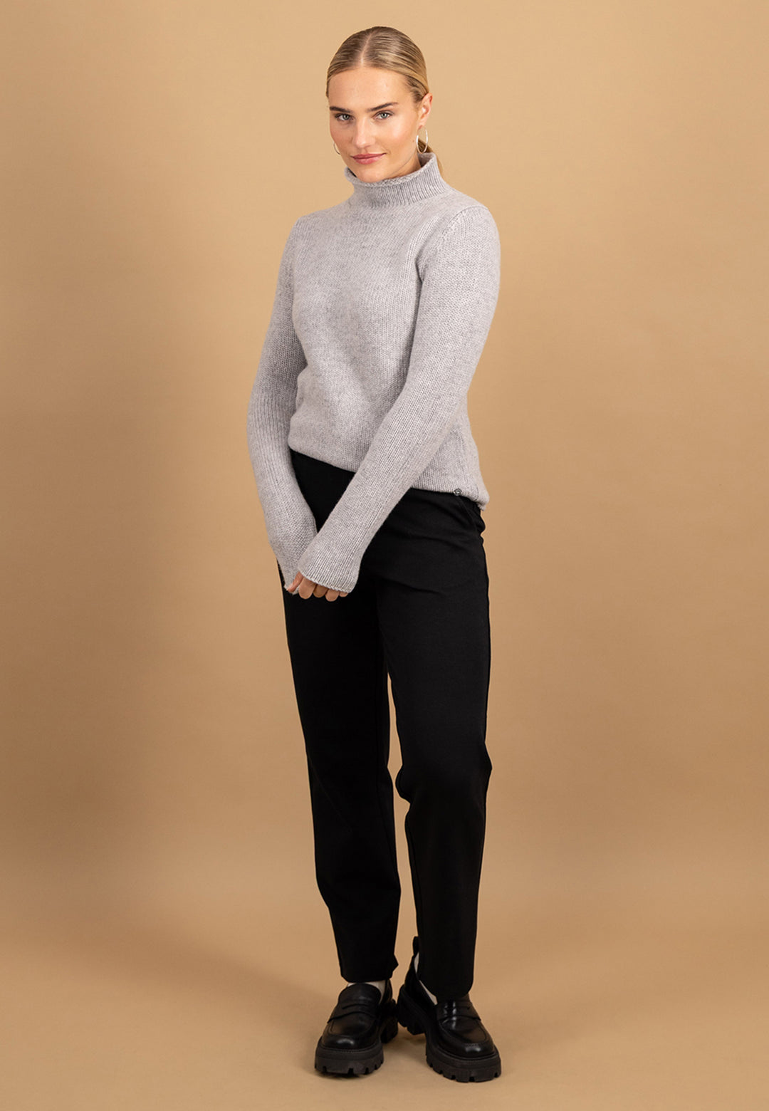 #color_alloy-gray