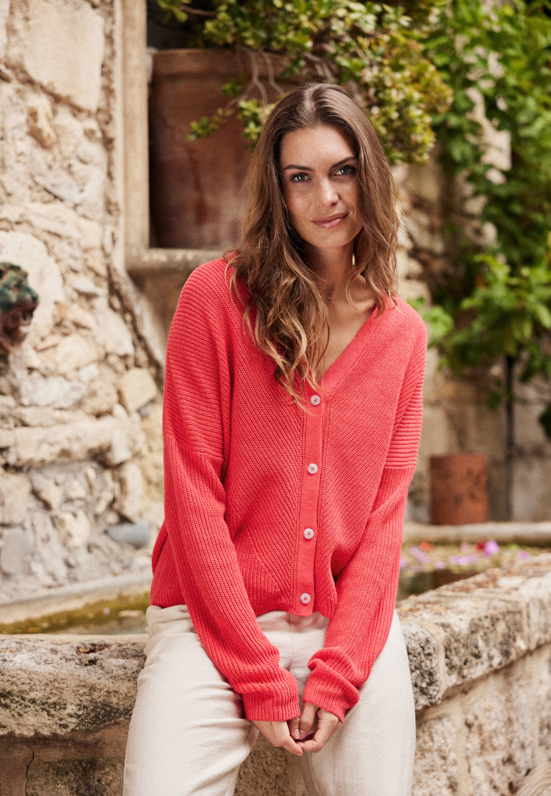 Strickjacke aus Leinen-Mix mit Knopfleiste